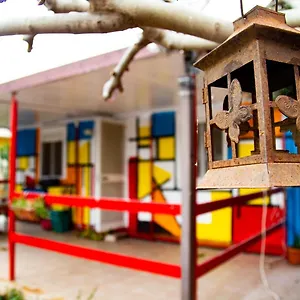 La Casetta Colorata Aeroporto di Catania Fontana Rossa